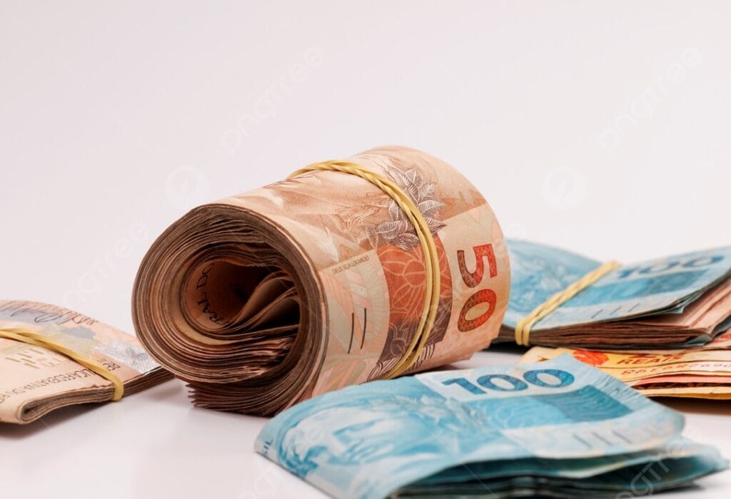 Dinheiro em notas de real, dinheiro, dinheiro em papel moeda, dinheiro de papel em reais, dinheiro brasileiro novo.