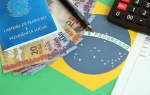 FGTS das empregadas domésticas: saiba como regularizar e como agir em casos de demissão
